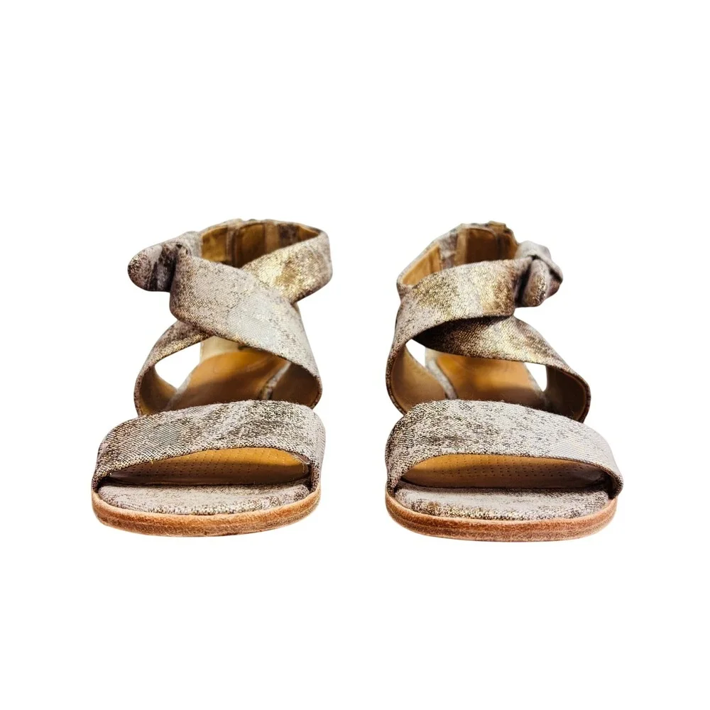 Corso Como CC-Rasque Metallic Gold Bow Ankle Strap Cork Wedge Sandals 8M